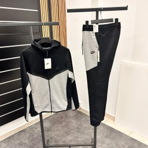 Chándal nike tech