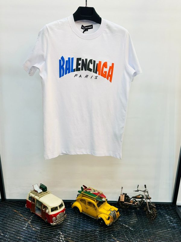 camiseta balenciaga