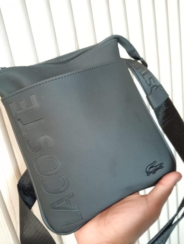 bolso lacoste