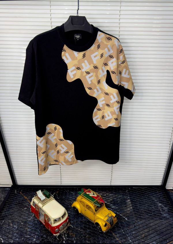 Camiseta Fendi oversize negro