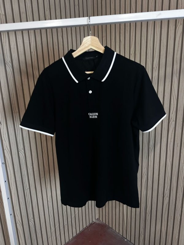 Polo Calvin Klein negro