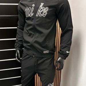 Chándal Nike bordado