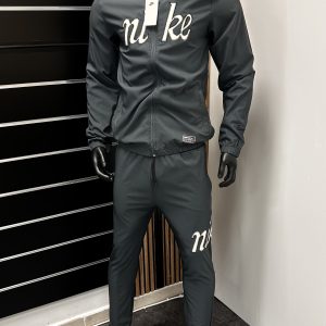 Chándal nike bordado