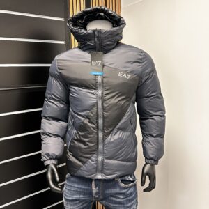 Chaqueta Armani gris oscuro