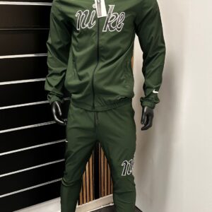 Chándal Nike bordado