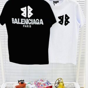 Camiseta Balenciaga blanca