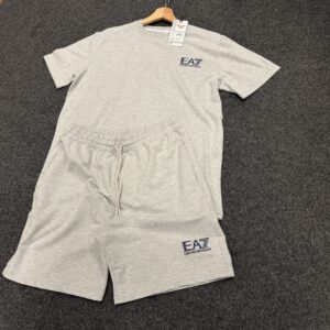 Conjunto Armani gris claro