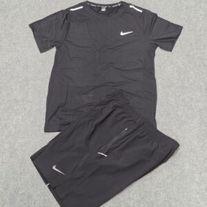 Conjunto Nike reflectante