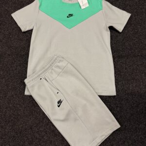 Conjunto Nike tech