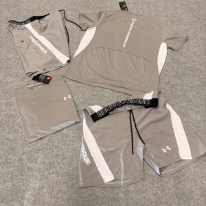 Conjunto Under Armour 1.1 gris claro